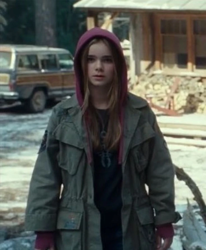 Jurassic World Maisie Lockwood Green Field Jacket - Image 2